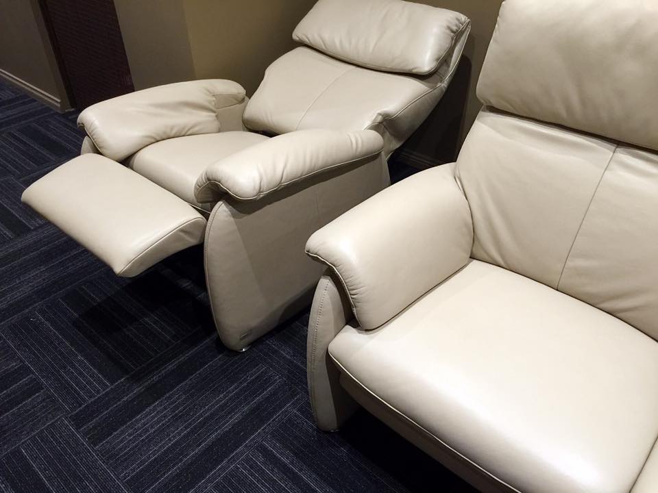 Comfortable relaxation chairs